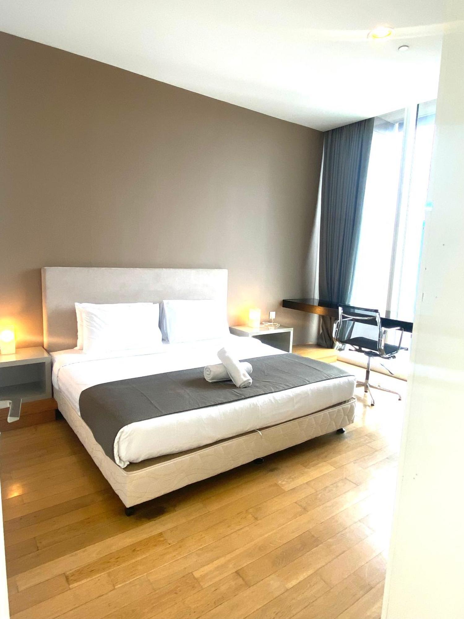Unique Platinum Klcc *